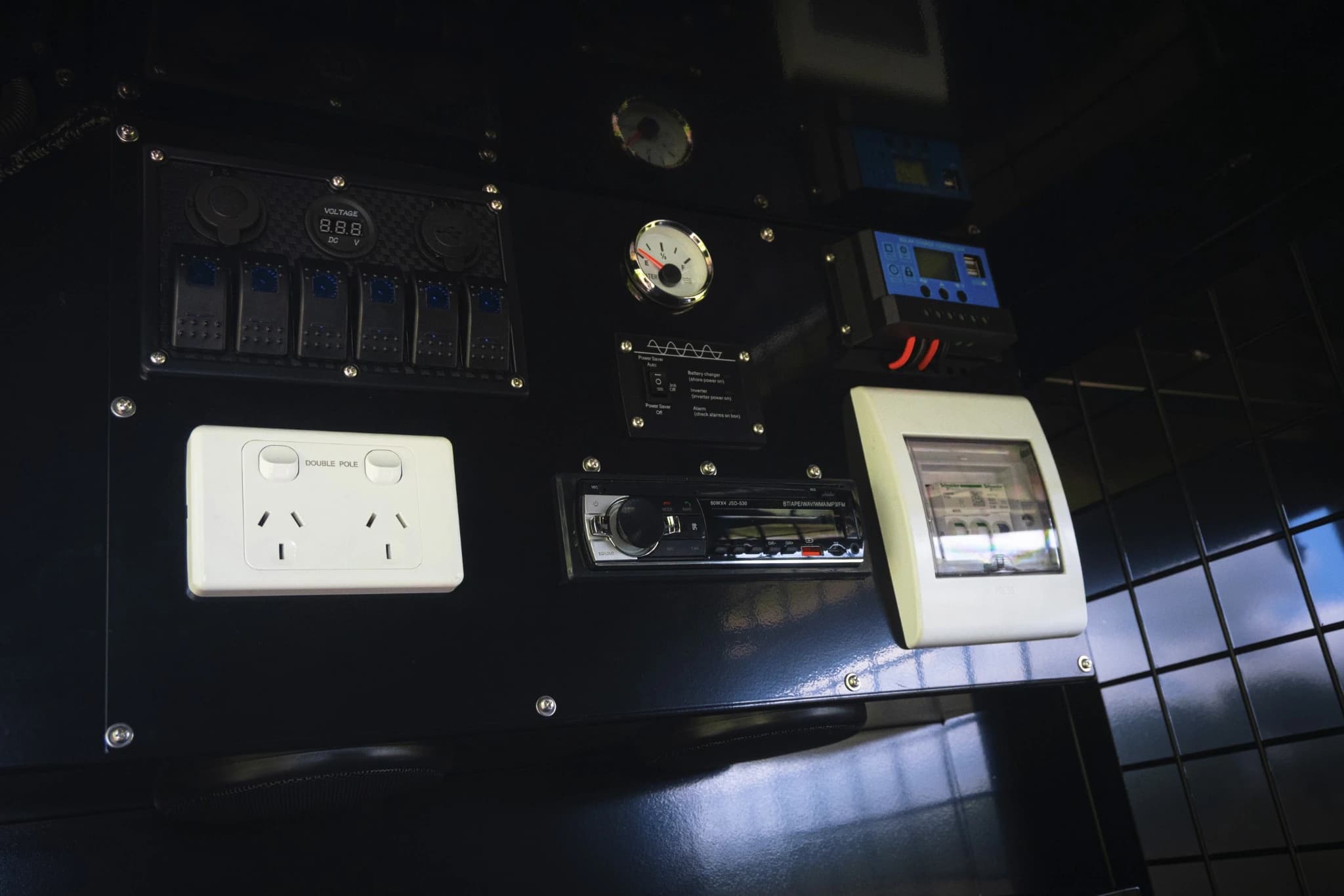 Metro Atlas - View 2